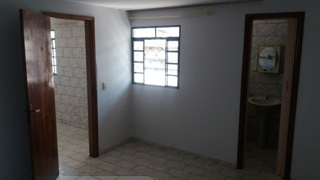 Apartamento 01 Quarto Livre de condomínio, sem taxa de água- Capão Raso - Foto 2
