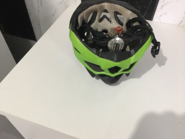 Capacete bike Semi Novo - Foto 5