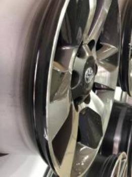 Rodas Aro 17 Toyota Hilux Original SRV Graphite Diamond - Foto 10