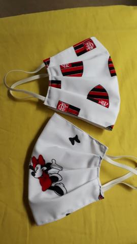 Vestidos e mascaras