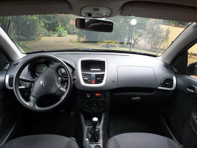 Peugeot 207 XR 1.4 2013 - Foto 5