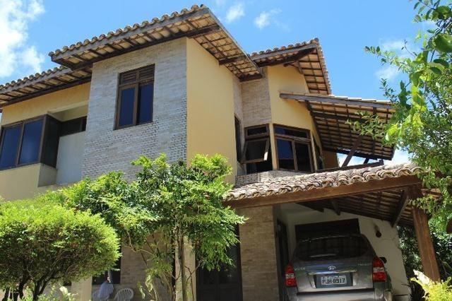 Aluga-se casa de cond. fechado em Piatã - 4 quartos com Piscina !!