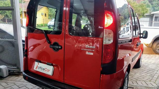 Fiat Doblo Attractive 1.4 Completo 2012 - Foto 4