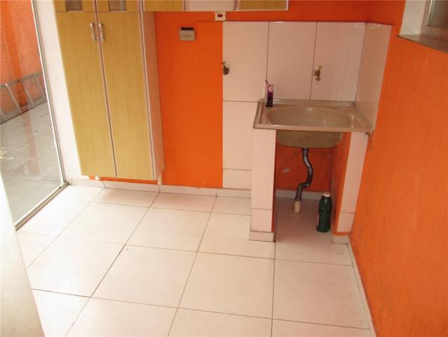 Ótima térrea para locação, 2 quartos, 1 vaga - Santa Terezinha - São Bernardo do Campo/ SP - Foto 6