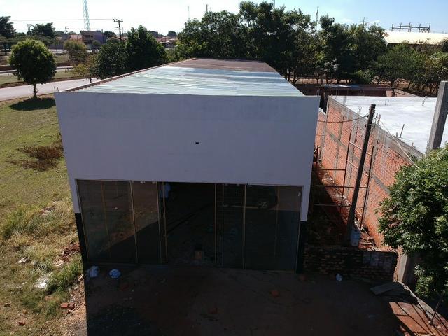 Locação barracão e terreno de esquina muito bem localizado - Foto 2