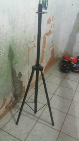 Vendo pedestal de som ótimo