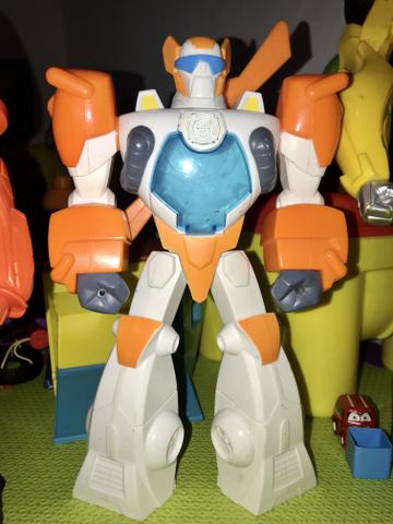 Coleção de bonecos transformes - Foto 4