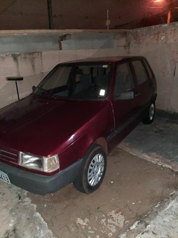 Uno 1995 4 portas
