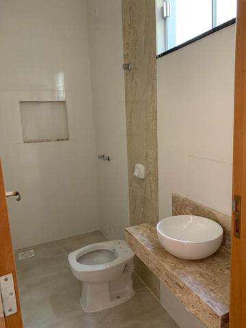 Casa nova 3 suítes plenas, sala com pé direito duplo, porcelanato, financia - Foto 12