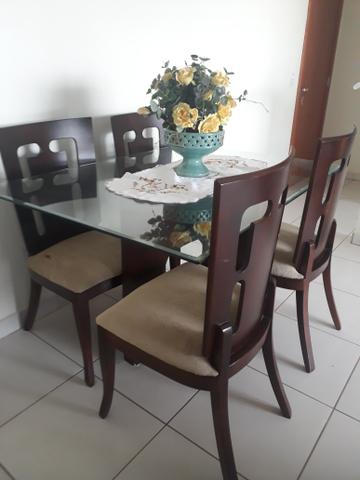 Vende- se mesa