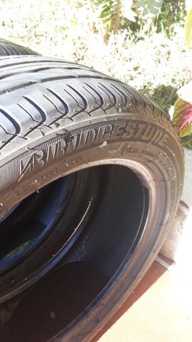 Par Pneu 185 55 16 - Bridgestone Turanza - Foto 5