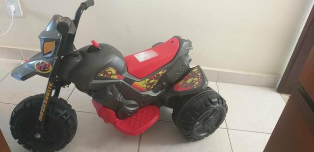 Moto elétrica triciclo- infantil - Foto 2
