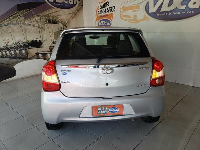 Toyota etios xls hatch - Foto 4
