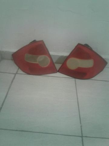 Farol traseiro fiesta 100 reais