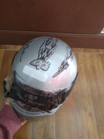 Vendo capacete