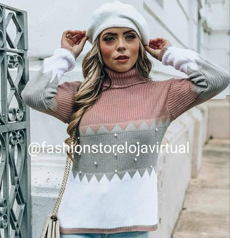 Blusa de lã encorpada gola com aplicação de perolinhas tam único. aceito cartões