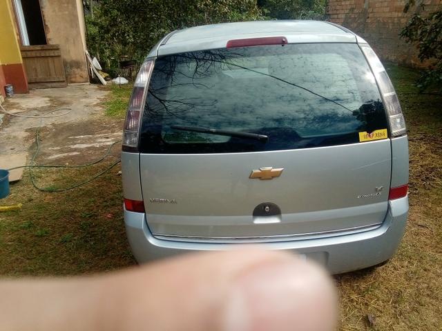 Vende-se carro meriva