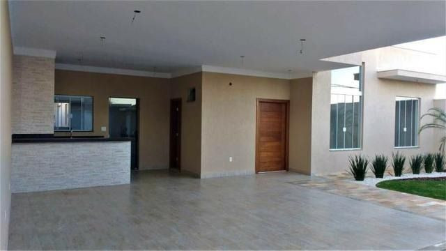 Excelente casa 220m² com suites e closet