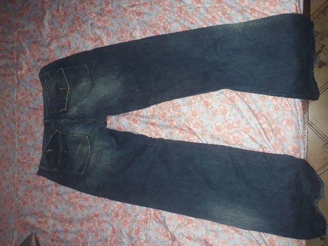 Lote de 2 lindas calças jeans, uma o tamanho é 50 e a outra 48 - Foto 5