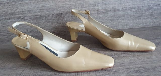 Sapato scarpin 35 bege couro