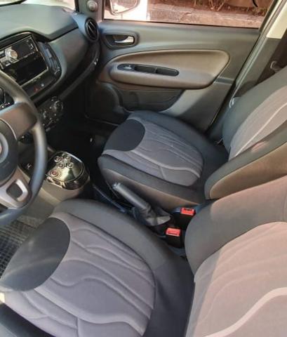 Fiat Uno Way 1.4 Dualogic 2015 - Foto 8