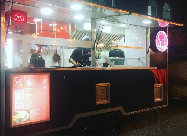 Food trailer
