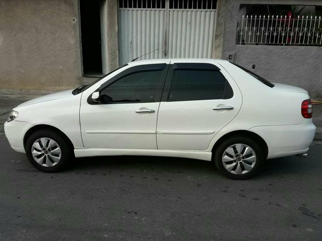 Siena HLX 1. 8 2007 vendo ou troco