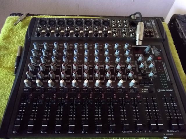 Som compreto para um pagode
