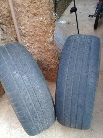 Pneus aro 15 meia vida/roda muito ainda/ apenas dinheiro/98474-0945