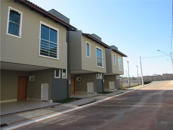 Sobrado em Condominio 3 suites - Reserva do Bosque