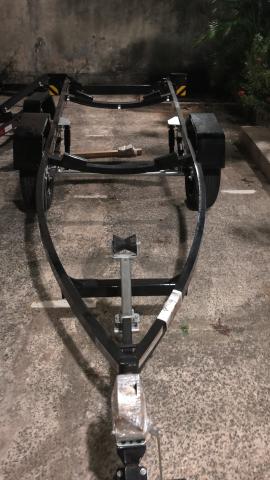 Vendo carreta para jet Ski nova - Foto 2