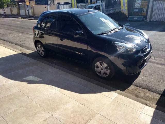 Nissan March S Completo