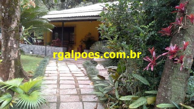 G 1423, Sítio de 2.000m² com piscina, churrasqueira próximo a Rio-Petrópolis - Foto 17