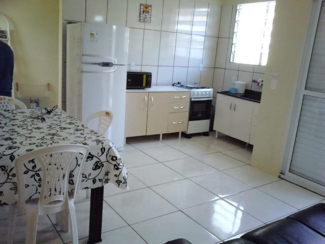 Casa mobiliada aluguel diário c/ AC no centro perto de tudo 70 m da areia acomoda 6 - Foto 4