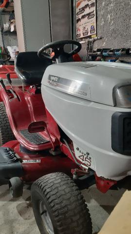 Trator de grama 17,5 hp - Foto 2