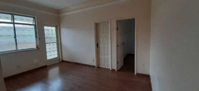 Apartamento 2 Qtos - Próx a Av Dom Hélder Câmara
