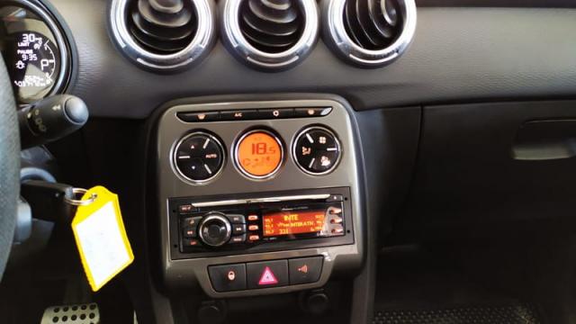 CITROEN C3 120A EXCLUSIVE - Foto 9