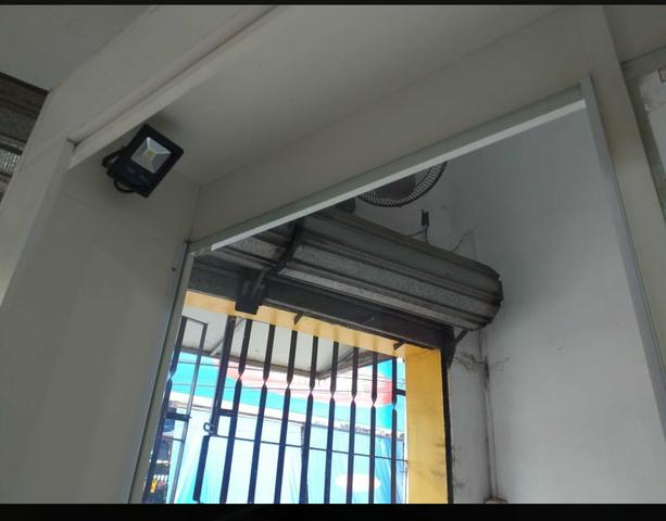 Vitrine com rodinhas - mostruário - VIDRO - Vendo dois vidros também