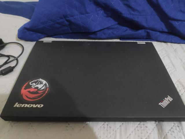Vendo notebook Lenovo modelo Thinkpad, core5, 8gb de ram, ssd 240 gb, Windows 7 original