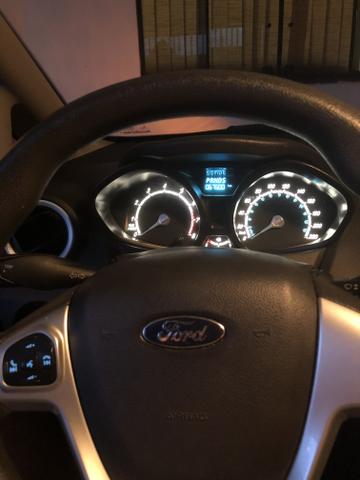 Vendo New Fiesta Sedan 1.6 2014 - Foto 5