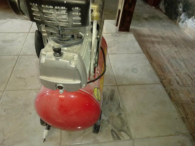 Na garantia só foi usado uma vez por 700 reais aceito cartão com os juros do comprador - Foto 4