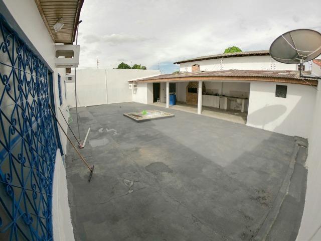 Casa ampla com 4 dormitórios - varanda - murada - gradeada - bairro São Vicente - BV/RR - Foto 14