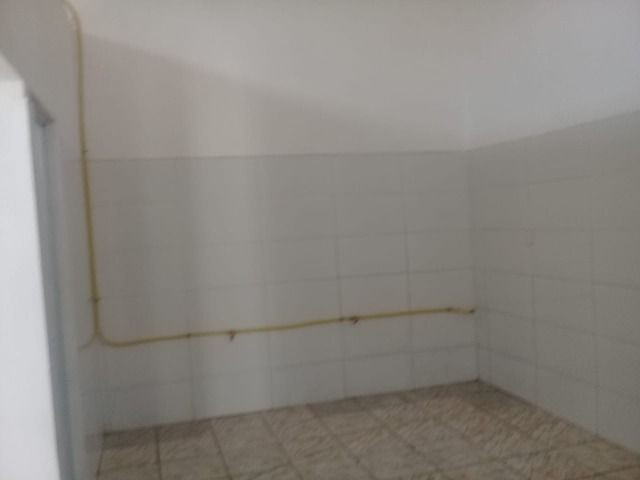 900,00 alugo salão comercial com cozinha - Foto 4