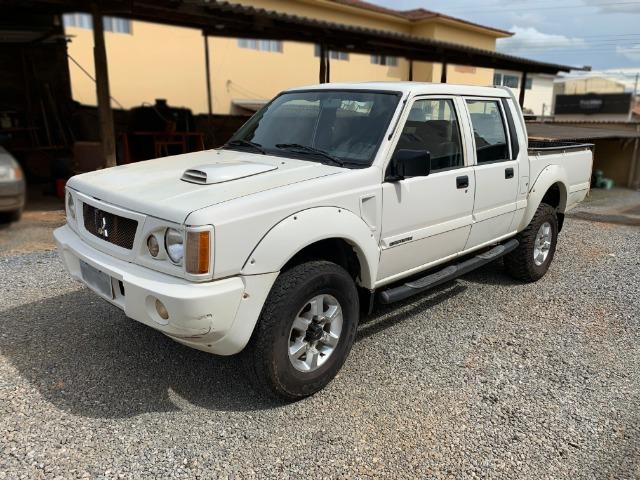Mitsubishi L200 GLS 2.5 4X4 CD Diesel ano 2005