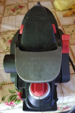 Vendo Plainadeira Elétrica SKIL 550W por R$250,00