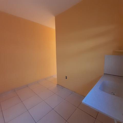 Barracão 3 cômodos + banheiro CANADÁ - Foto 8
