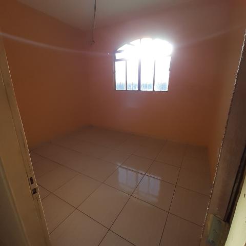 Barracão 3 cômodos + banheiro CANADÁ - Foto 2