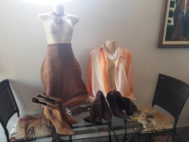 Roupas sapatos seminovos lindos - Foto 2