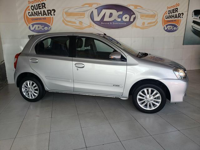 Toyota etios xls hatch - Foto 2
