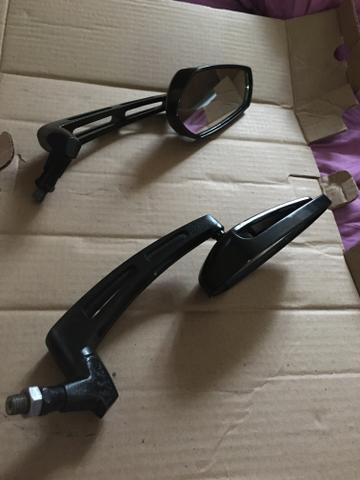 Retrovisor sportivo da CB300